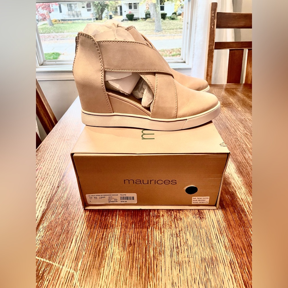 New with box- sneaker Wedges!